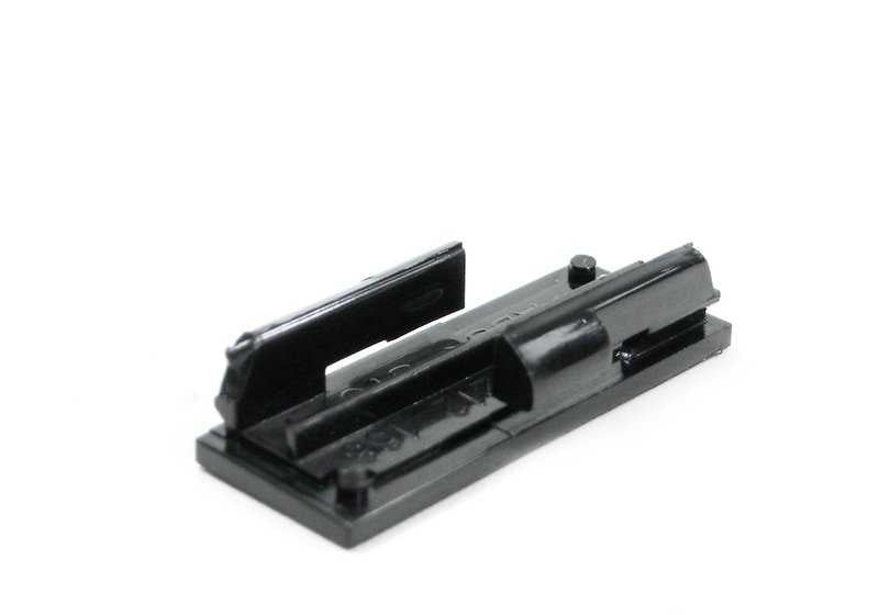 Tapa embellecedora negra OEM 51438212181 para BMW E46 y E39. Pieza original BMW.