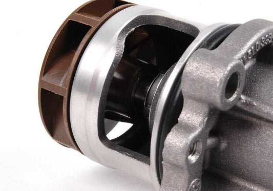 OEM mechanical water pump 11510393338 for BMW E30, E36, E46, E34, Z3. Original replacement for the engine cooling system. Compatible with multiple versions and motorizations. Original BMW.
