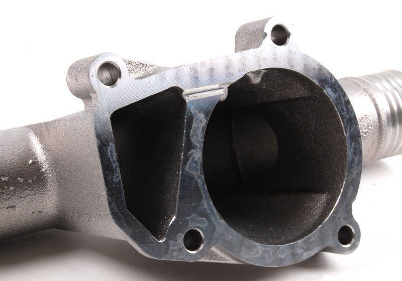 Brida de conexión OEM 11531721966 para BMW E30 y E36. Pieza original BMW, parte del sistema de refrigeración (bomba de agua/termostato).