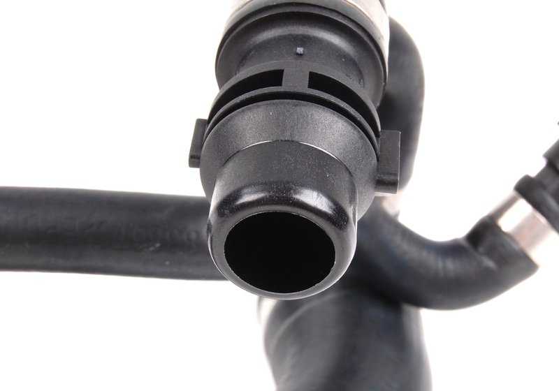 Manguera superior de refrigerante OEM 17127546064 para BMW Serie 5 E60 523i (modelos NE31, NE32, NE41, NE42, NU11, NU12, NU21, NU22, NU32, NU42). Original BMW.