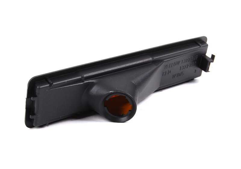 Tulipa delantera intermitente OEM 63141377849 para BMW E30, E32, E34. Repuesto original BMW.