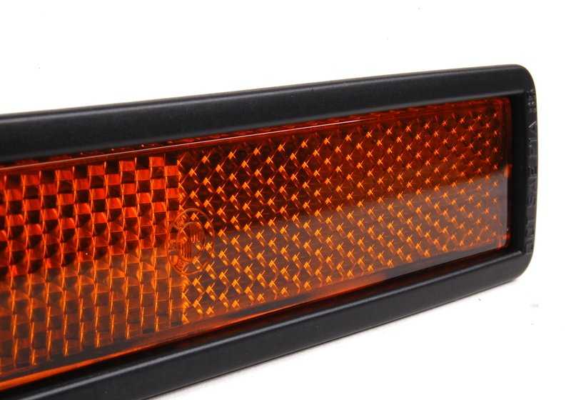 Tulipa delantera intermitente OEM 63141377849 para BMW E30, E32, E34. Repuesto original BMW.