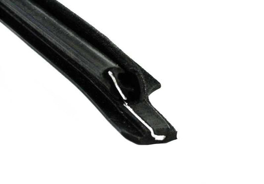 Copertura del pozzo esterno sinistro 51211960647 per la serie BMW 3 E36 (316i, 318i, 320i, 325i). BMW originale.