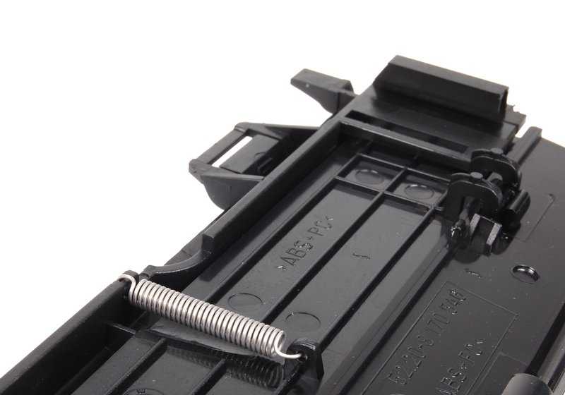 Tapa cubre limpiaparabrisas izquierda OEM 51432251801 para BMW E36. Original BMW.