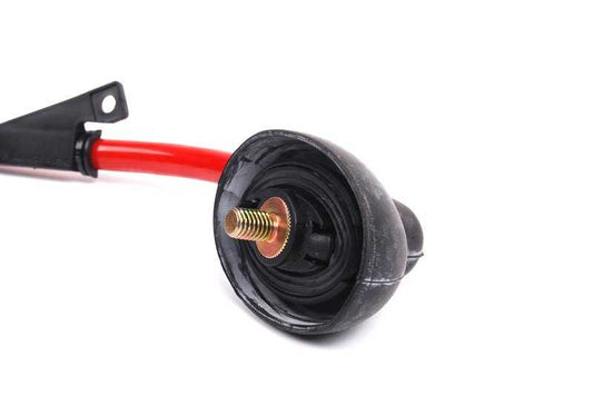 Cavo della batteria positiva OEM 61138375989 per BMW E46 {316CI, 316i (vari tipi e trasmissioni)}. Collegamento dalla batteria posteriore. BMW originale.