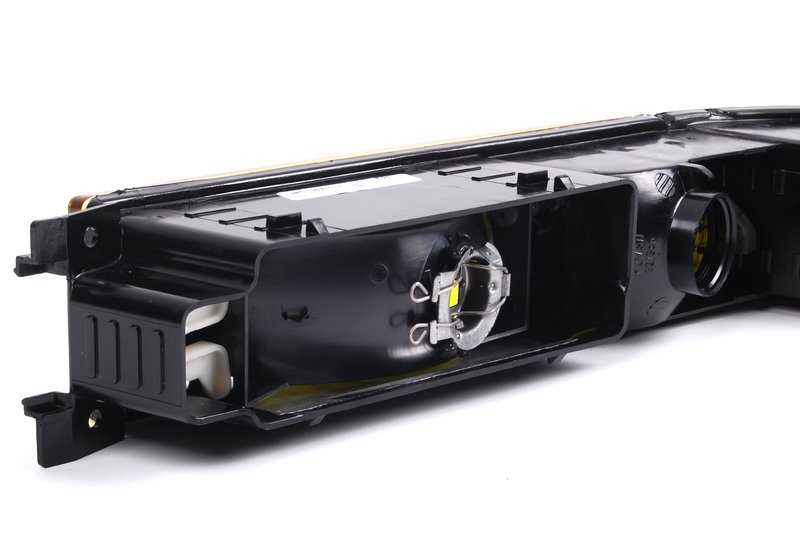 Fita de cabo de luz direita OEM 63111383944 para BMW Série 8 E31 840Ci, 850CSi. BMW genuíno.