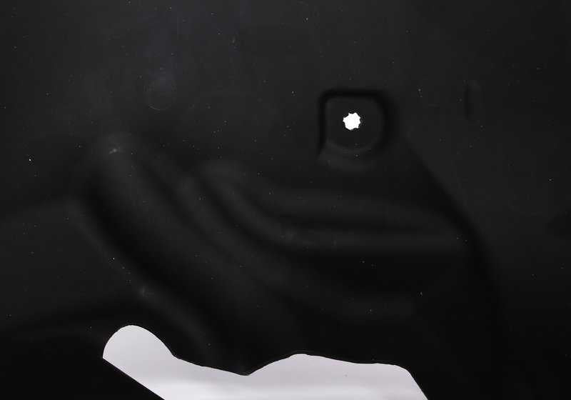 Right rear wheel step OEM 51718044646 for BMW E90, E91. Original BMW.