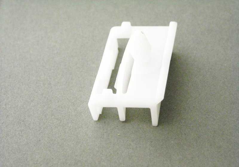 Grapa de fijación OEM 51712234032 para BMW E36 316i (todos los modelos compatibles: BE11, BE12, BE21, BE22, CA11, CA12, CA21, CA22, CA71, CH11). Original BMW.