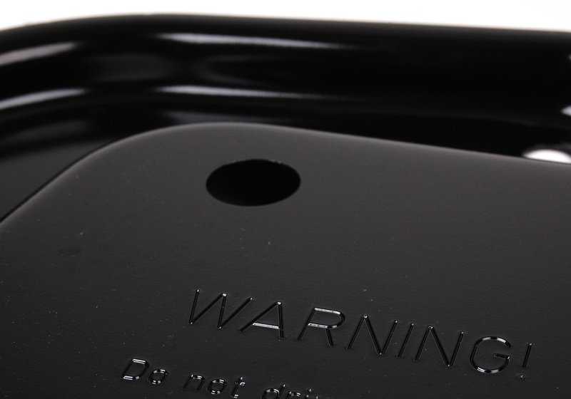 Placa de refuerzo chasis delantera OEM 31116795159 para BMW E90, E91, E92, E84. Refuerzo original BMW.