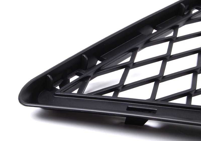 Lower center grille for BMW X5 E70N (OEM 51117222856). Original BMW