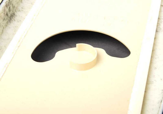 Garniture de colonne centrale supérieure droite OEM 51438250932 pour BMW Série 7 E38 (1995-2001). Couleur PERLEBEIGE. Véritable BMW.