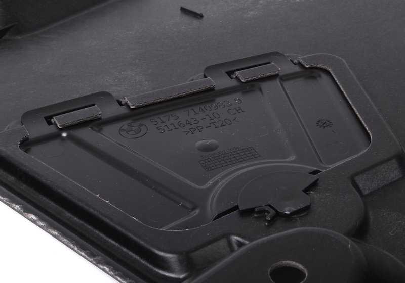 Protección inferior central OEM 51757164155 para BMW E90, E91, E92, E84. Original BMW.