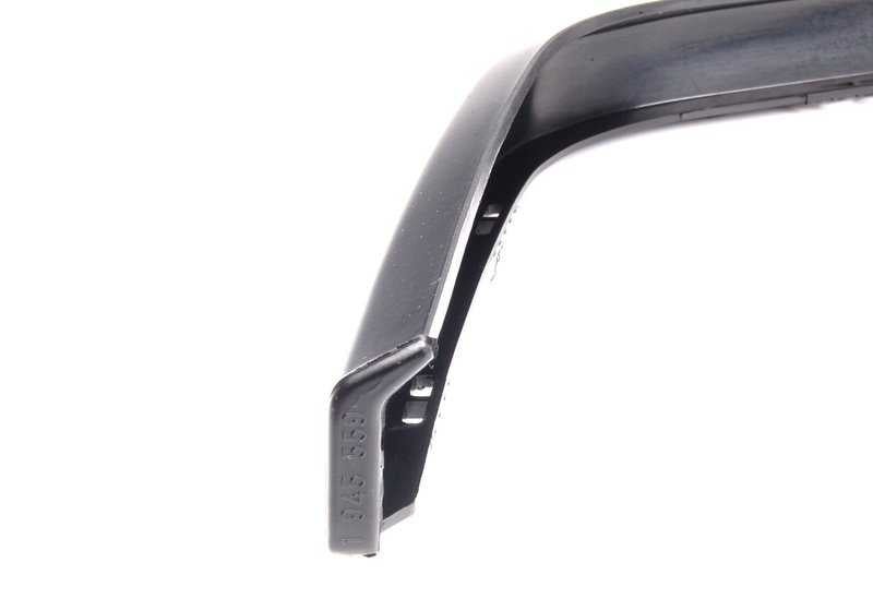 Faldón delantero para BMW Serie 3 E30 (OEM 51711945559). Original BMW