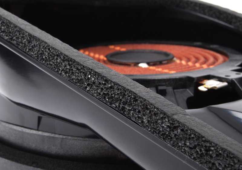 Altavoz central de graves derecho OEM 65139143128 para BMW Serie 6 E63, E64. Original BMW.