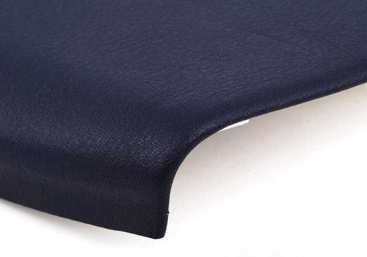 Colonne centrale inférieure en embellissement OEM 51438174441 pour BMW E38 725TDS, 728i. Couleur bleu marine. Compatible avec des modèles avec un changement automatique et manuel. BMW d'origine.