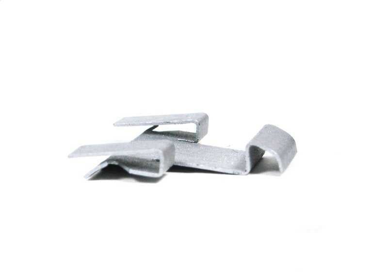 Clip de sujeción OEM 51131970866 para BMW E31. Original BMW.