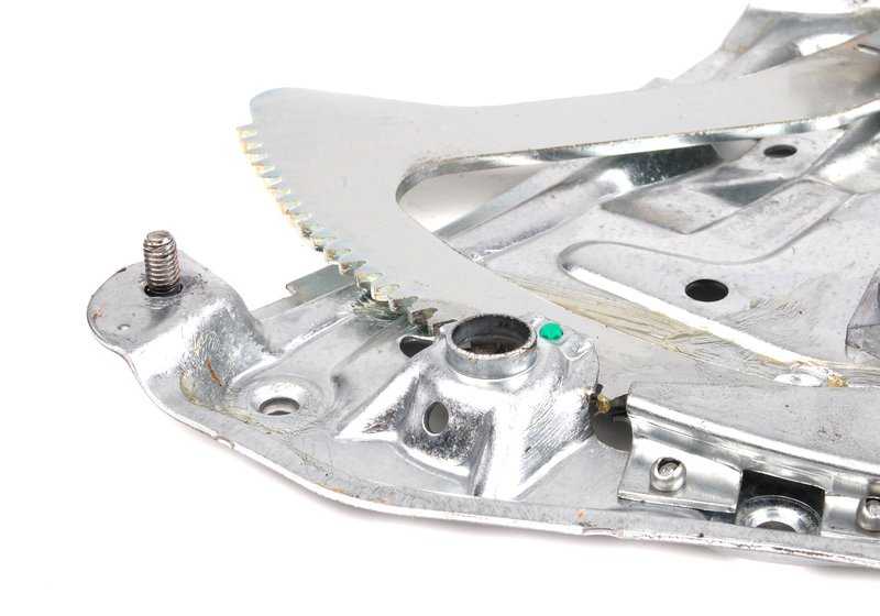Elevalunas eléctrico delantero derecho OEM 51338397706 para BMW E36, Z3. Repuesto original BMW.