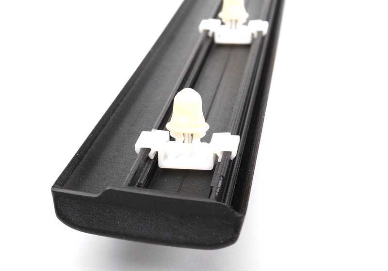 Moulage latéral OEM de porte d'entrée droite 51132256788 pour BMW E36. BMW d'origine.