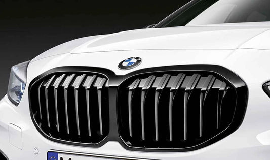 Embels Embels OEM 51135A39368 per BMW F40. BMW originale.
