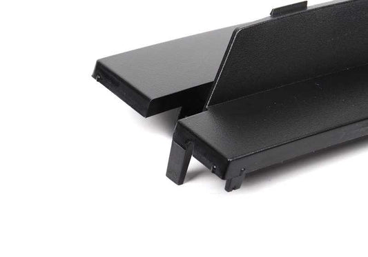 Tapa conducto de aire freno derecho OEM 51117060970 para BMW E60, E61. Pieza original BMW.