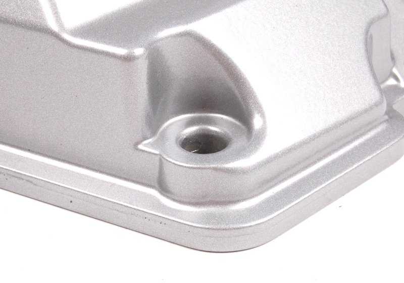 Tapa de culata izquierda OEM 11121703179 para BMW E53 X5 4.4i, 4.6is y E52 Z8 4.9i. Pieza original BMW.