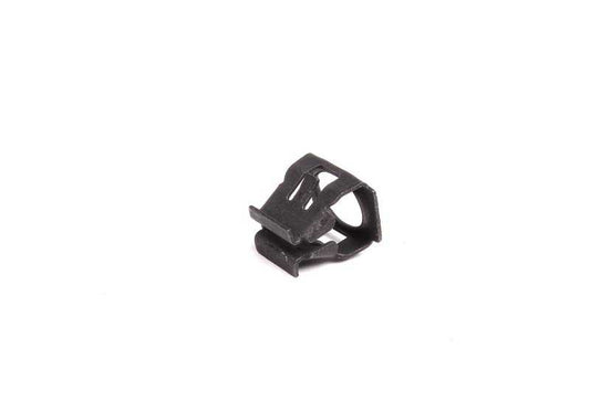 OEM 46637684304 clamping clip for BMW F07, E85, E86. Compatible with pieces of the trunk and body. Original BMW.