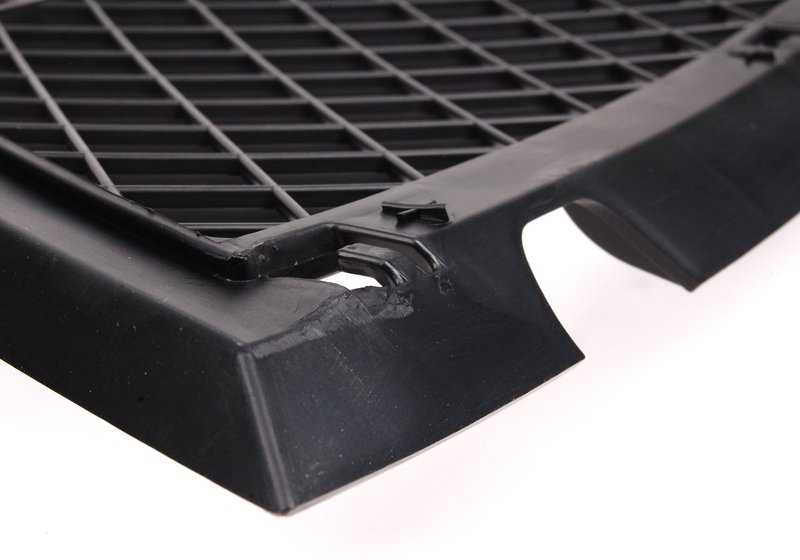 Rejilla central parachoques OEM 51117065469 para BMW E46 {316Ci, 318Ci} (modelos con motor N40/N42, cambio manual y automático). Original BMW.
