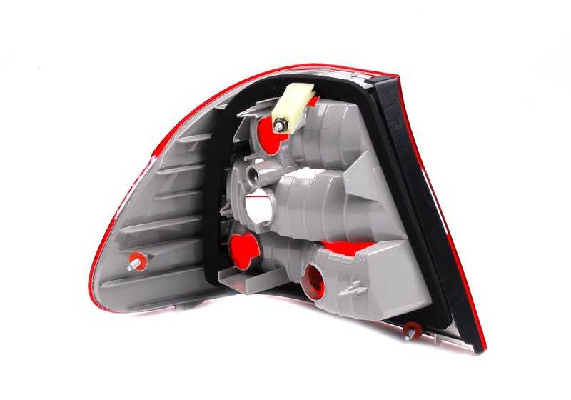 Piloto direito branco OEM 63216946536 para série BMW 3 E46 (todos os modelos compatíveis). BMW original.