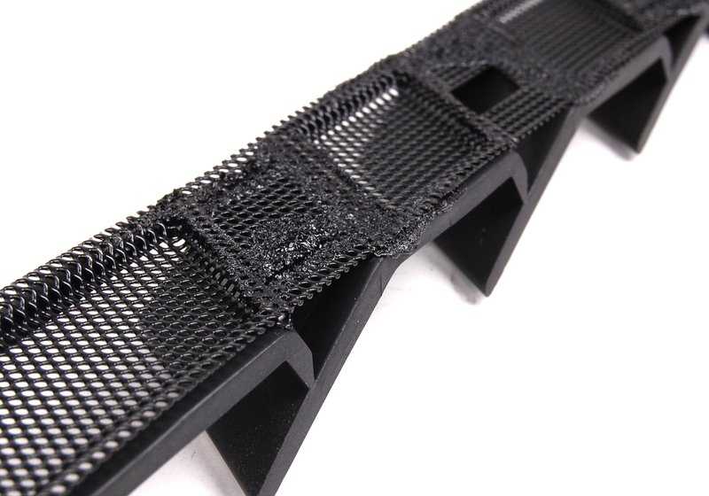 Embellecedor lateral izquierdo OEM 51138269965 para BMW E52 Z8. Pieza exterior original BMW.