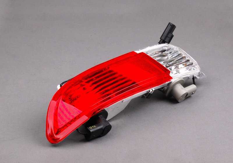 Piloto trasero izquierdo OEM 63217841121 para BMW E63 y E64. Original BMW.