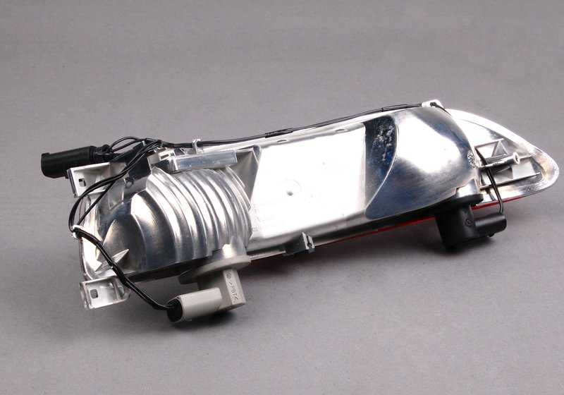 Piloto trasero izquierdo OEM 63217841121 para BMW E63 y E64. Original BMW.