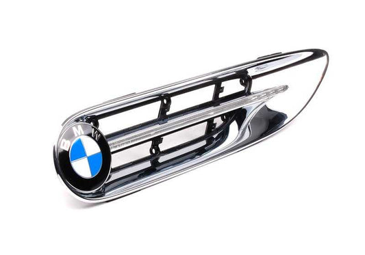Embellecedor lateral delantero derecho OEM 51138231940 para BMW E52 Z8. Pieza original BMW.