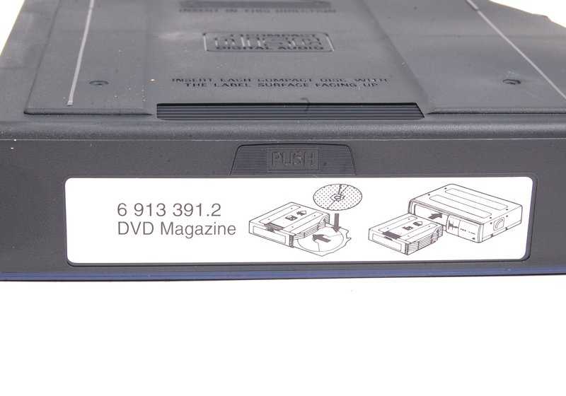 CD humide pour le changeur de DVD pour BMW E65, E66 (OEM 65126913391). BMW d'origine.