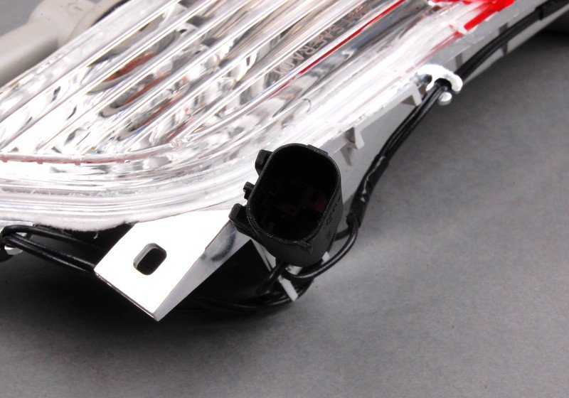Piloto trasero izquierdo OEM 63217841121 para BMW E63 y E64. Original BMW.