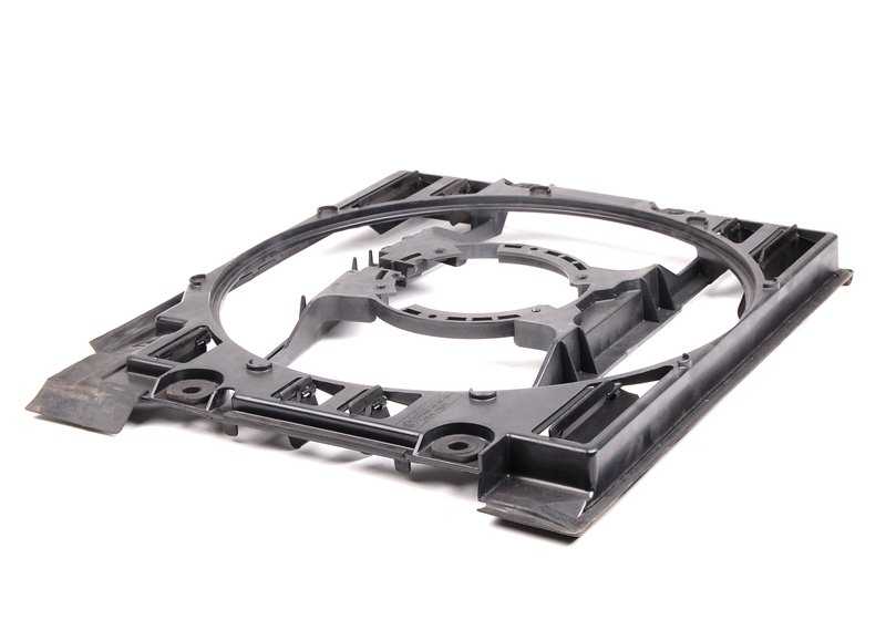 Marco de sujeción del radiador OEM 64546913887 para BMW E39 520i (M52) con cambio manual o automático. Original BMW.