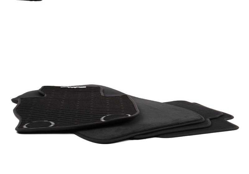 Alfombrillas delanteras y traseras OEM 51477316571 para BMW Serie 3 E90, E91, E90 LCI, E91 LCI. Original BMW.
