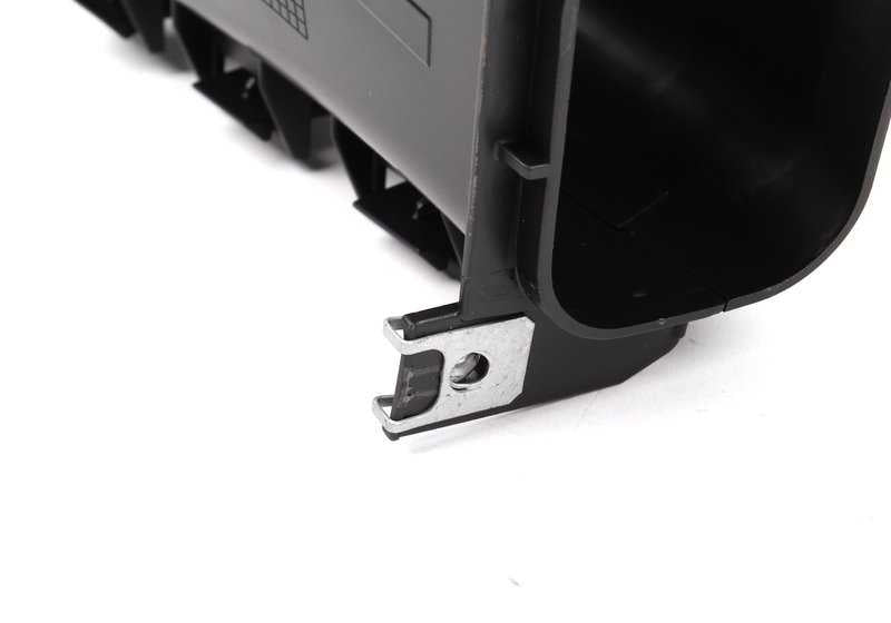 Guía de aire de freno delantero izquierdo OEM 51747138413 para BMW Serie 3 E90 LCI, E91 LCI 325i, 330i… y más. Original BMW.