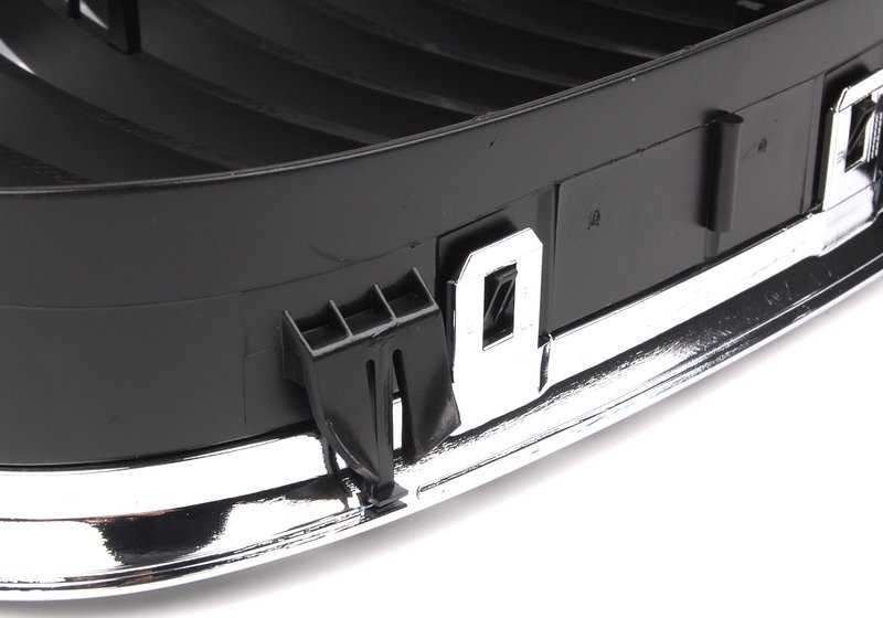 Rejilla de adorno izquierda OEM 51138159315 para BMW Serie 5 E39 (1995-2003). Original BMW.