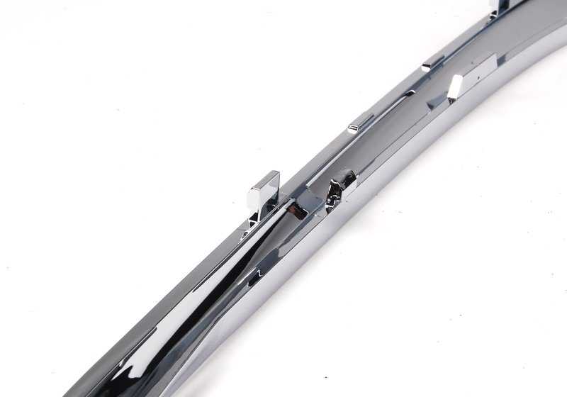 Moldura derecha OEM 51118168106 para BMW E38. Original BMW.