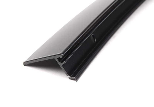 Moldura del marco de ventana pilar C puerta trasera izquierda OEM 51348208993 para BMW E46. Original BMW.