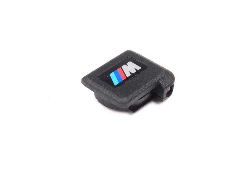 OEM lighting container 5121252682 for BMW E36 and E34. Original BMW piece, ideal for the lighting system in the door shooter. Compatible with M Sport versions.