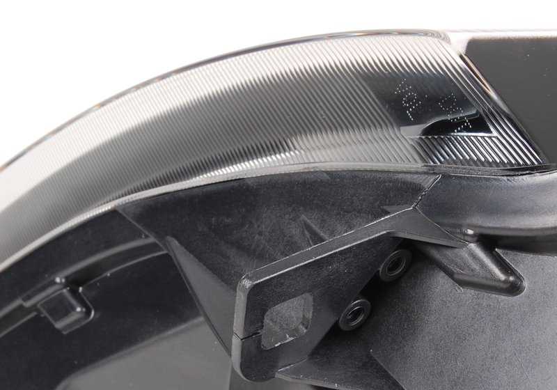 Faro delantero derecho con acabado cromado OEM 63127165666 para BMW E85 (Z4). Original BMW.
