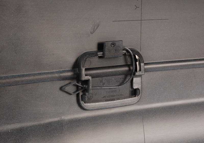 Paragolpes trasero imprimado OEM 51127141055 para BMW E91. Original BMW.
