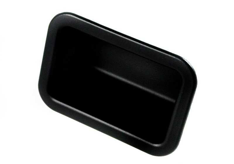 Compartimento trasero OEM 51168399088 para BMW E36 y Z3. Repuesto original BMW. Ideal para almacenar objetos en la parte trasera del vehículo. Fácil instalación y ajuste perfecto.