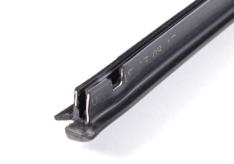 Cubierta pozo exterior izquierda OEM 51328227625 para BMW Serie 3 E46 (1998-2006). Original BMW.