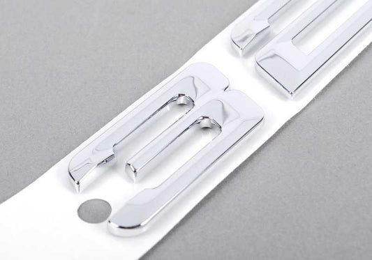 Emblème arrière OEM 51147025254 pour BMW E46. BMW d'origine.