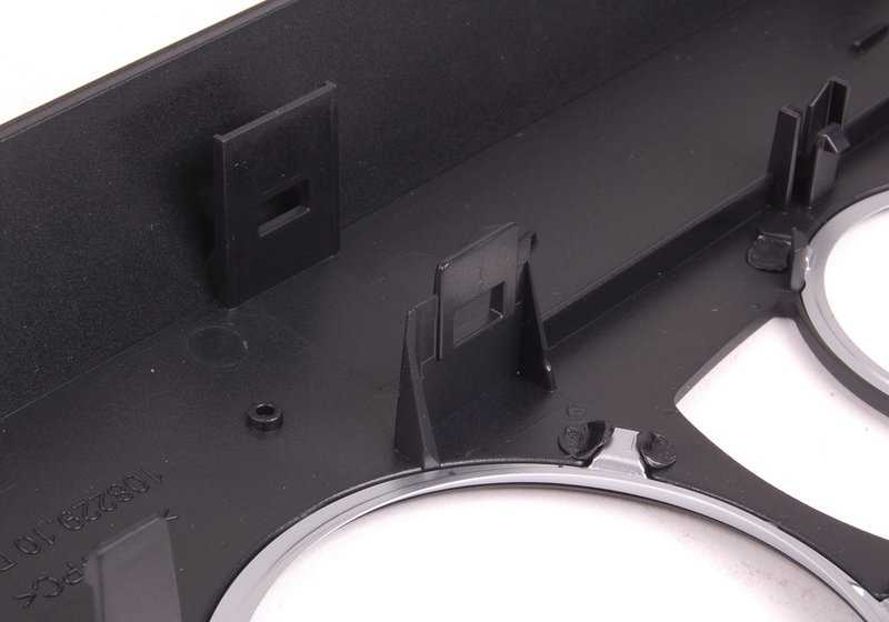Frente do controlador controla o Perlglanz Chrom OEM 51459137561 para BMW 3 E90 Series, E90N, E91, E91N. BMW original.