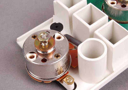 Kombi-Instrument for BMW Series 5 E28, Series 6 E24 (OEM 62131376642). Genuine BMW