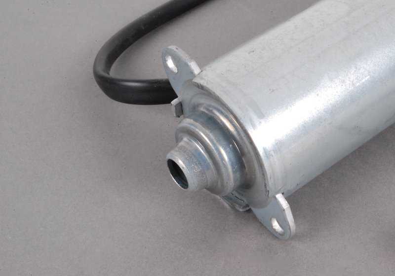 Réglage longitudinal du moteur électrique OEM 67318353225 pour BMW E36 (316G, 316i avec moteurs M40 / M43). Réglage avant électrique. BMW d'origine.