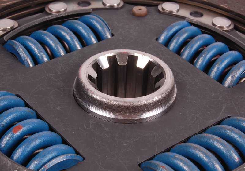Kit de embrague sin amianto OEM 21212226428 para BMW E28, E34, E24. Original BMW.